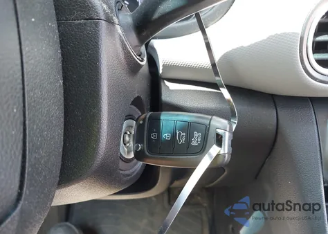 2020 Hyundai Kona Se from USA, damaged, VIN KM8K12AA2LU458219